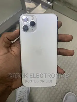 Photo - Apple iPhone 11 Pro 256 GB White