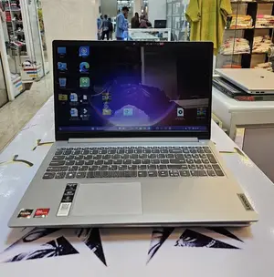 New Laptop Lenovo IdeaPad 330 8GB AMD Ryzen 5 SSD 512GB