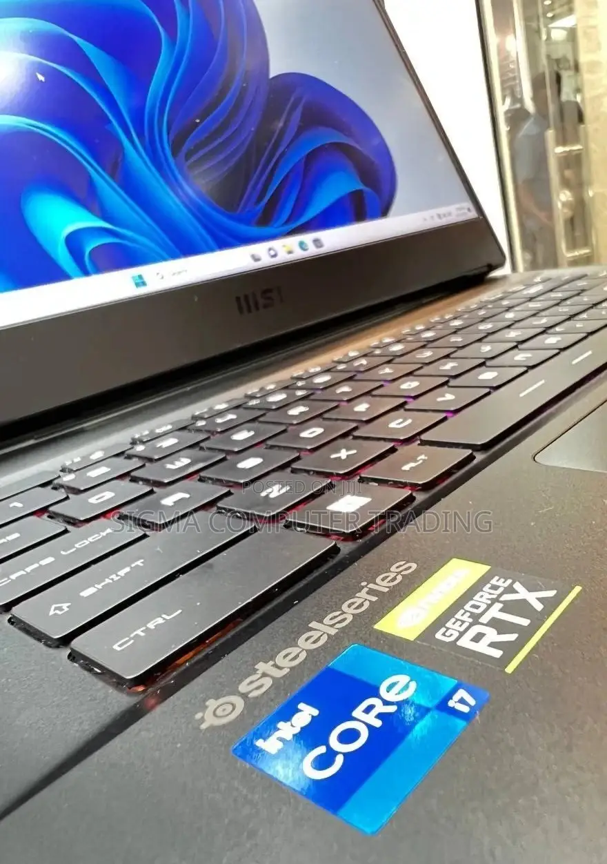 New Laptop MSI GP75 Leopard 16GB Intel Core I7 SSD 1T