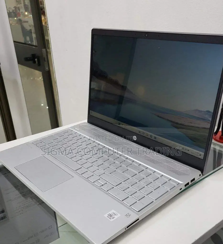 New Laptop HP Pavilion 15 8GB Intel Core I5 HDD 1T
