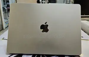 New Laptop Apple MacBook Air 2022 M2 8GB Apple M2 SSD 256GB