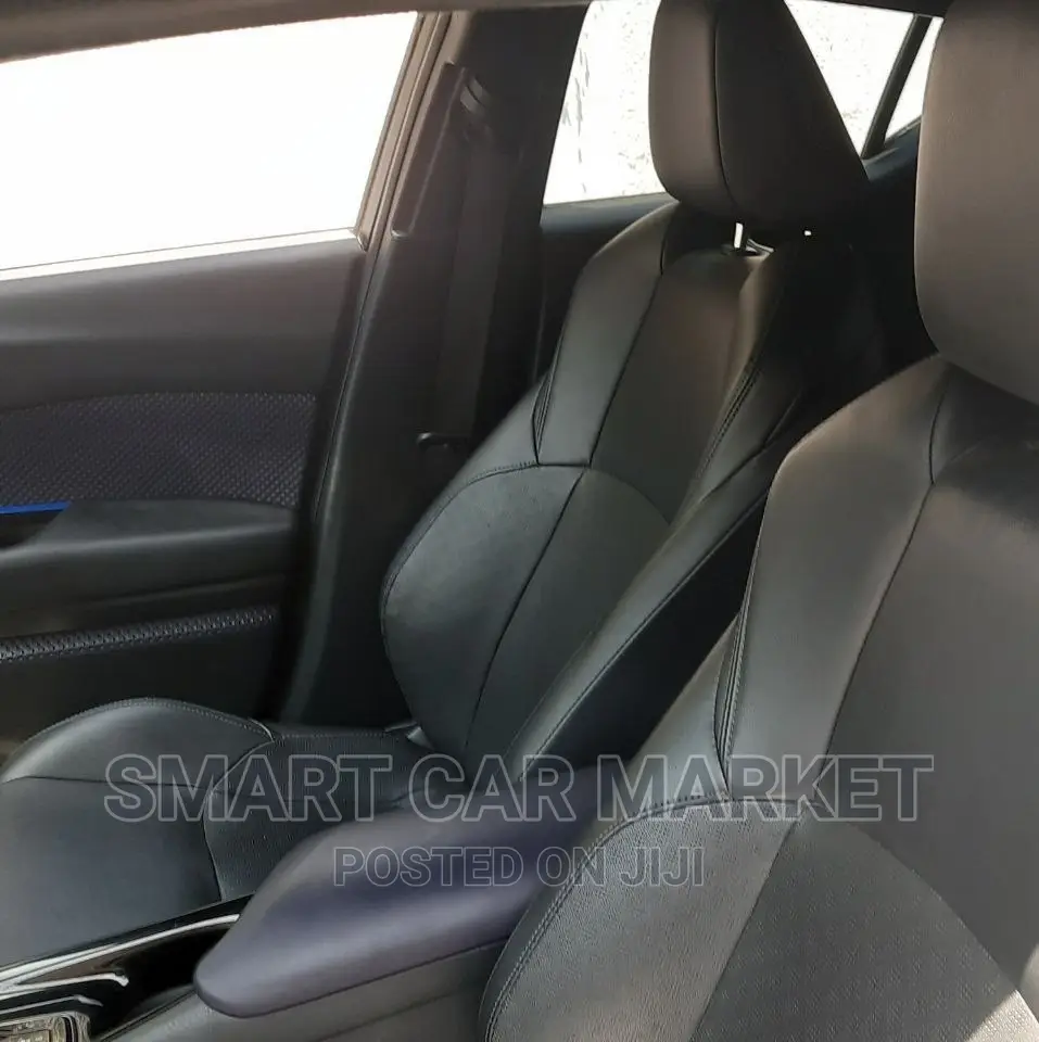 Toyota C-HR 2022 White