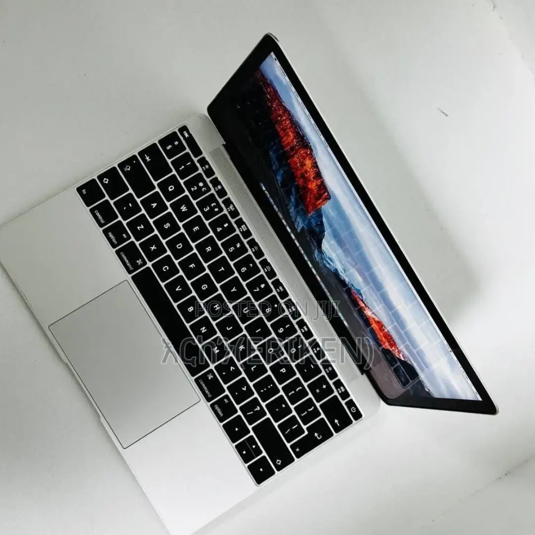 New Laptop Apple MacBook 2016 8GB Intel Core M SSD 256GB