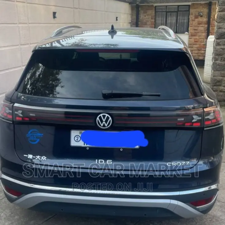 Volkswagen ID.6 2022 Blue