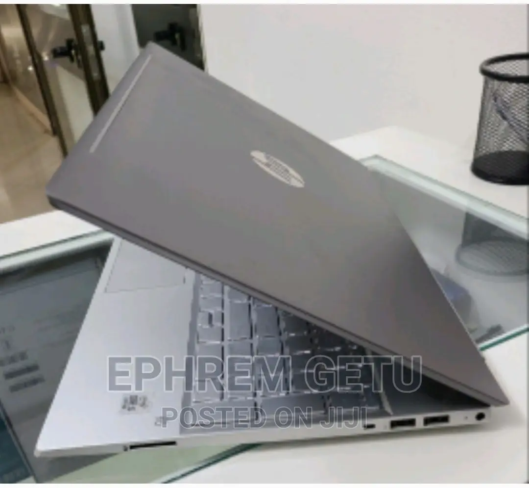 New Laptop HP Pavilion 15 8GB Intel Core I5 SSD 1T