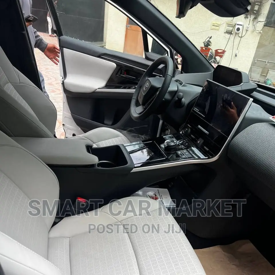 New Toyota bZ4X 2022 White