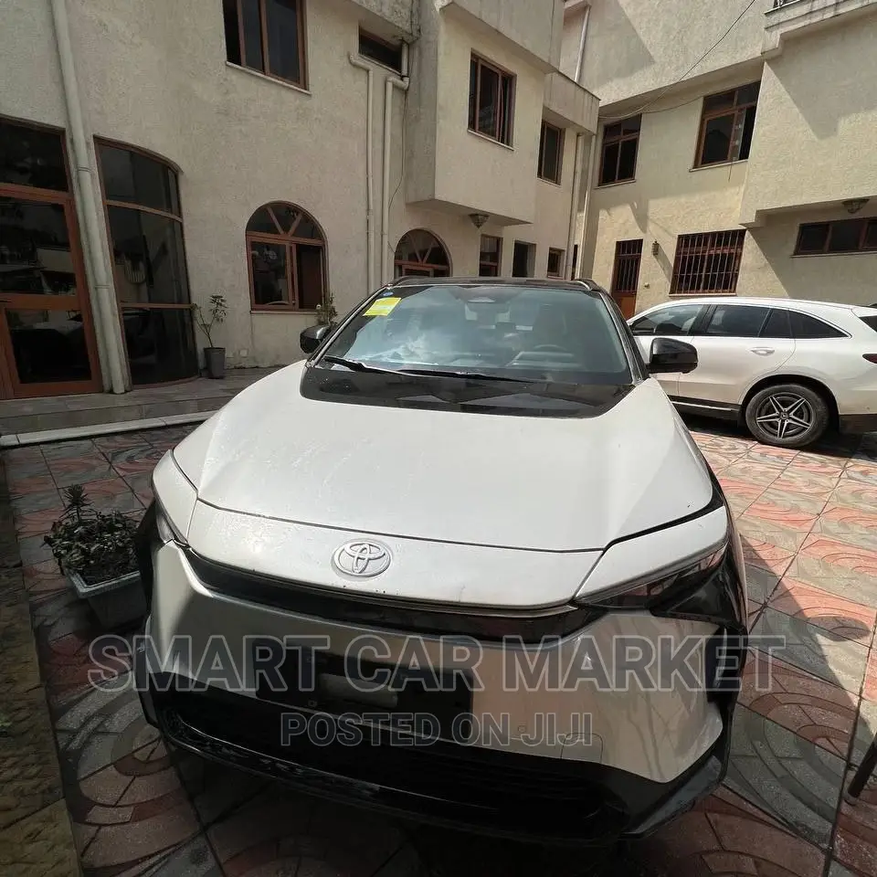 New Toyota bZ4X 2022 White