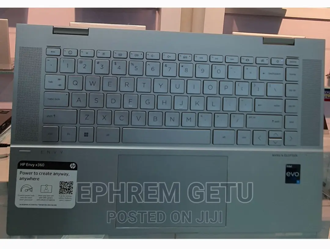New Laptop HP Envy X360 8GB Intel Core I5 SSD 512GB