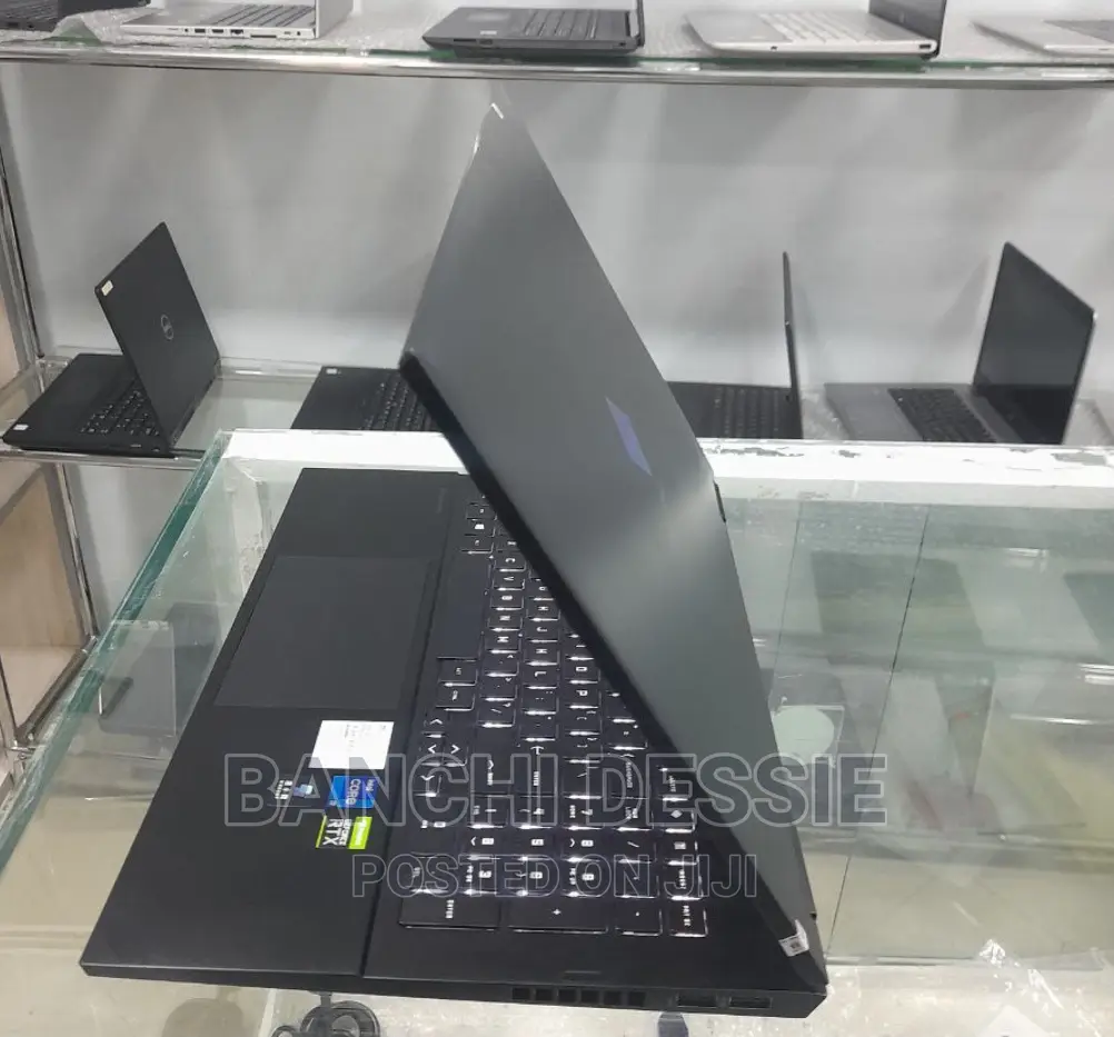 New Laptop HP Omen 15 16GB Intel Core I7 SSD 512GB