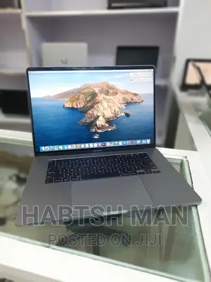 New Laptop Apple MacBook Pro 2019 16GB Intel Core I7 SSD 512GB