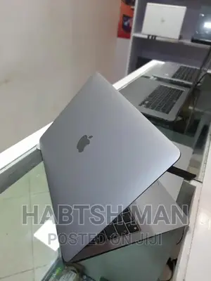 New Laptop Apple MacBook Air 2020 M1 8GB Apple M1 SSD 256GB