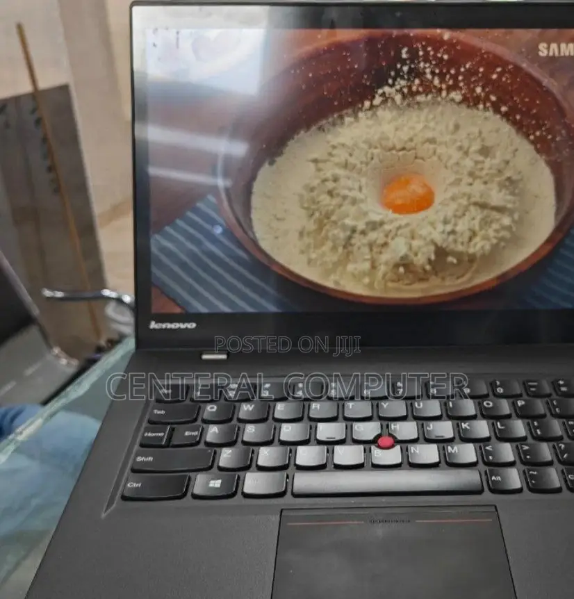 New Laptop Lenovo ThinkPad Yoga 8GB Intel Core I7 SSD 512GB