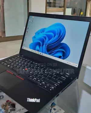 Photo - New Laptop Lenovo ThinkPad T14 8GB Intel Core I5 SSD 512GB