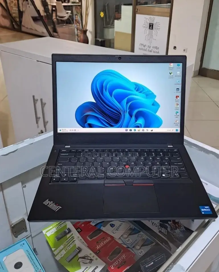 New Laptop Lenovo ThinkPad T14 8GB Intel Core I5 SSD 512GB