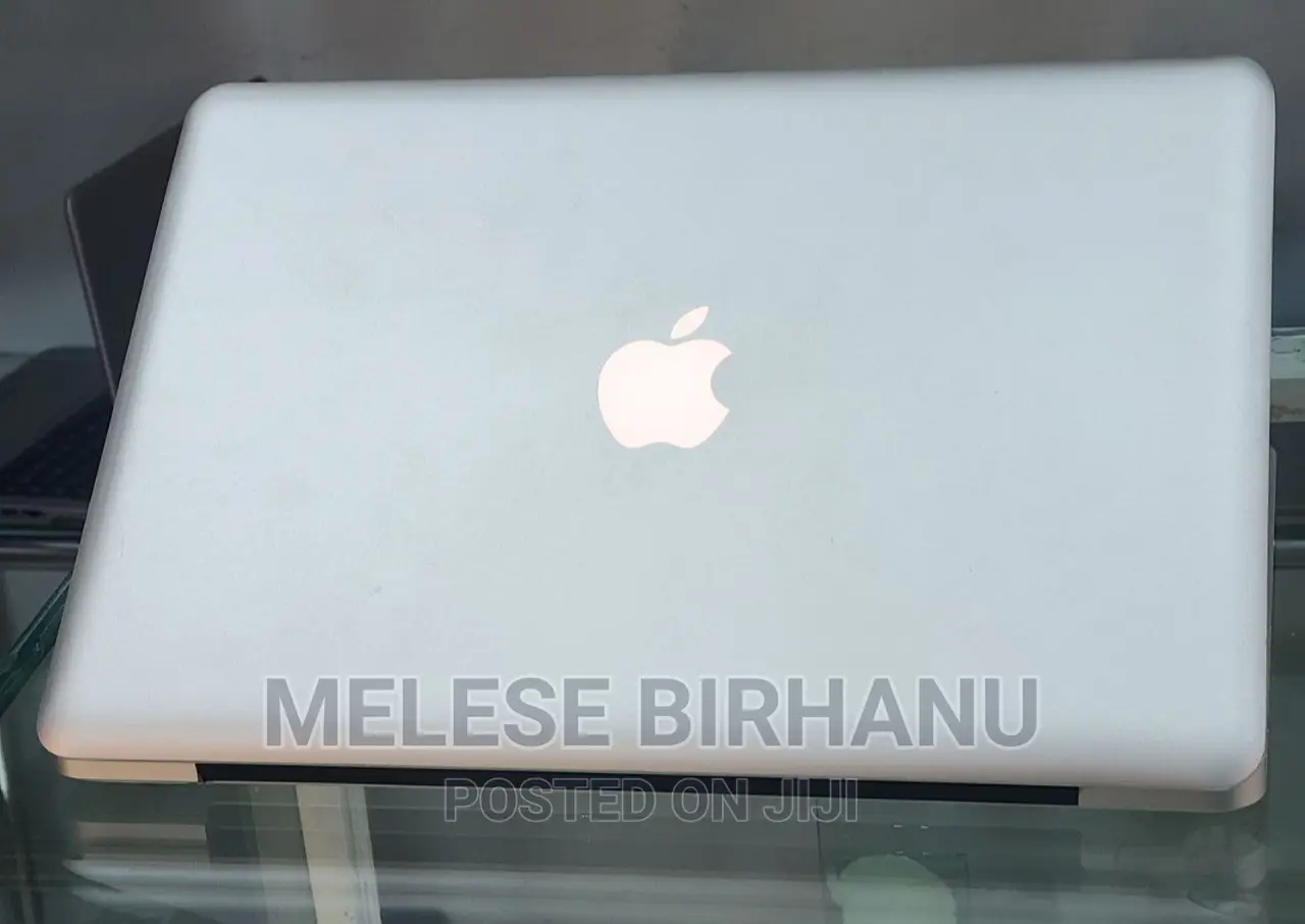 New Laptop Apple MacBook 2012 4GB Intel Core I5 HDD 500GB