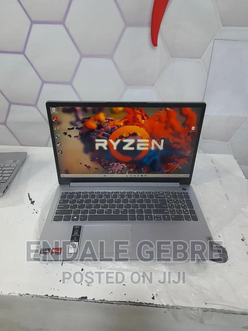 New Laptop Lenovo Ideapad 3 12GB AMD Ryzen 7 SSD 512GB