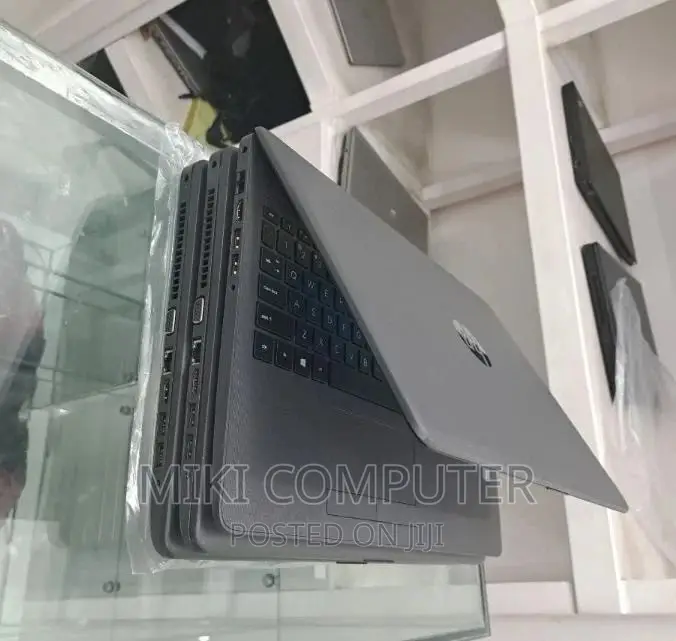 New Laptop HP Stream Notebook 8GB Intel Core i7 HDD 1T