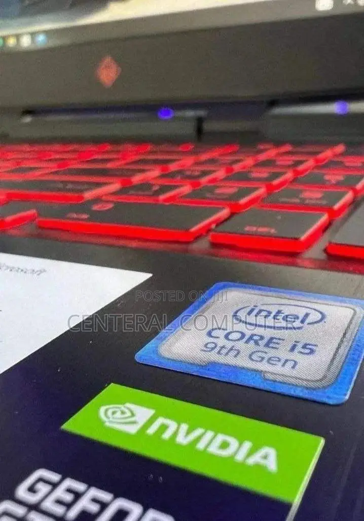 New Laptop HP Omen X 17t 16GB Intel Core I7 SSD 512GB