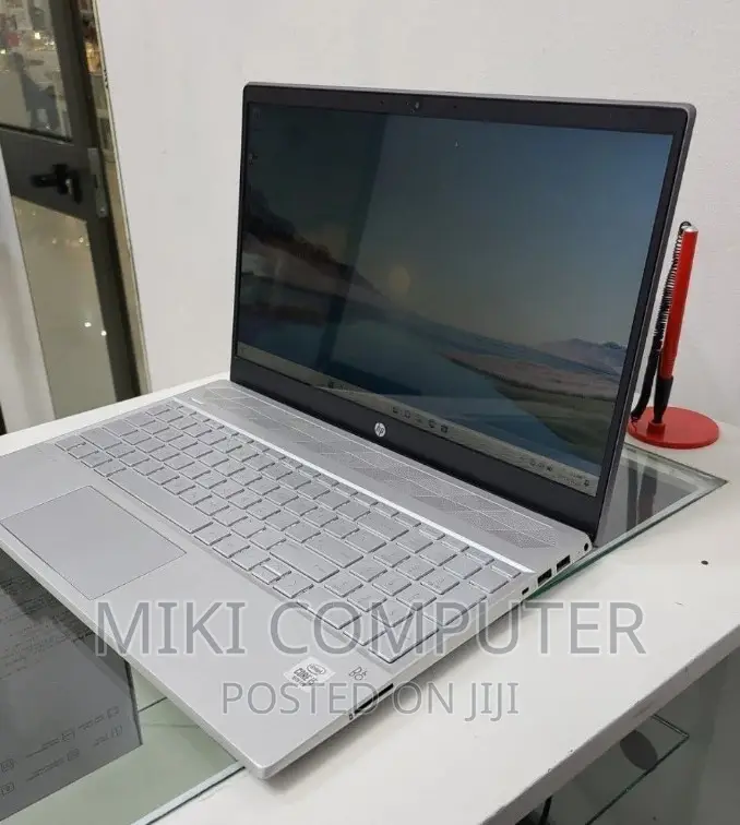 New Laptop HP Pavilion 15 8GB Intel Core I5 SSD 1T