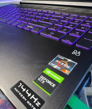 New Laptop HP Pavilion 15 8GB AMD Ryzen 5 HDD+SSD 1T