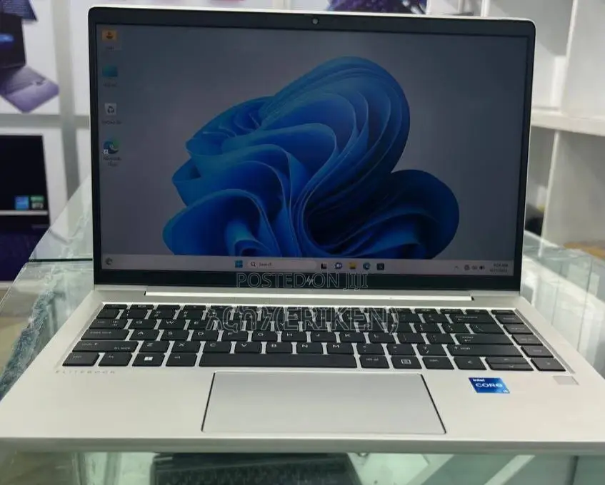 New Laptop HP EliteBook 840 16GB Intel Core i5 SSD 512GB