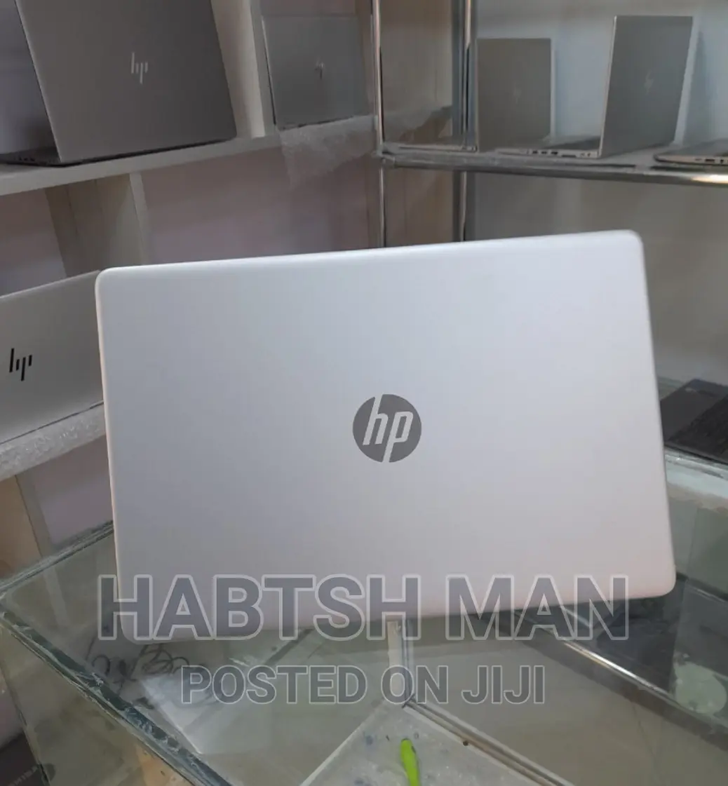 New Laptop HP Stream Notebook 8GB Intel Core I7 HDD 1T