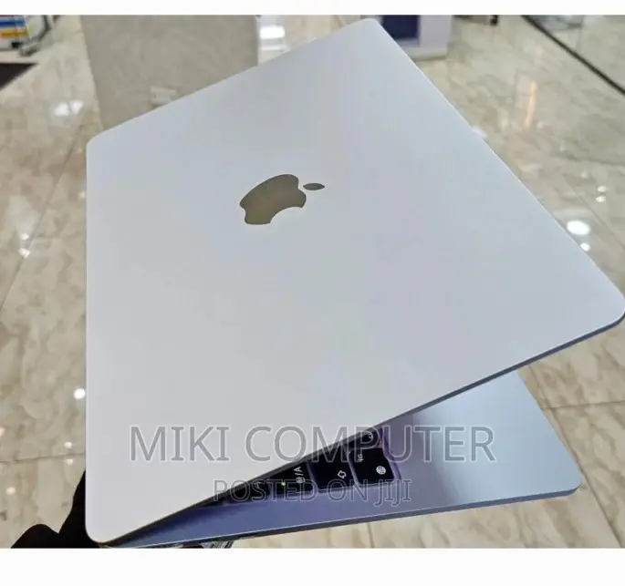 New Laptop Apple MacBook Air 2022 M2 8GB Intel SSD 256GB