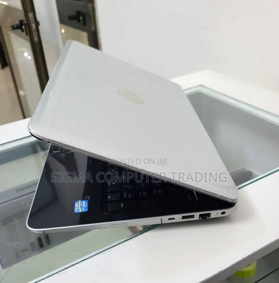 New Laptop HP Pavilion 15 4GB Intel Core I3 HDD 500GB