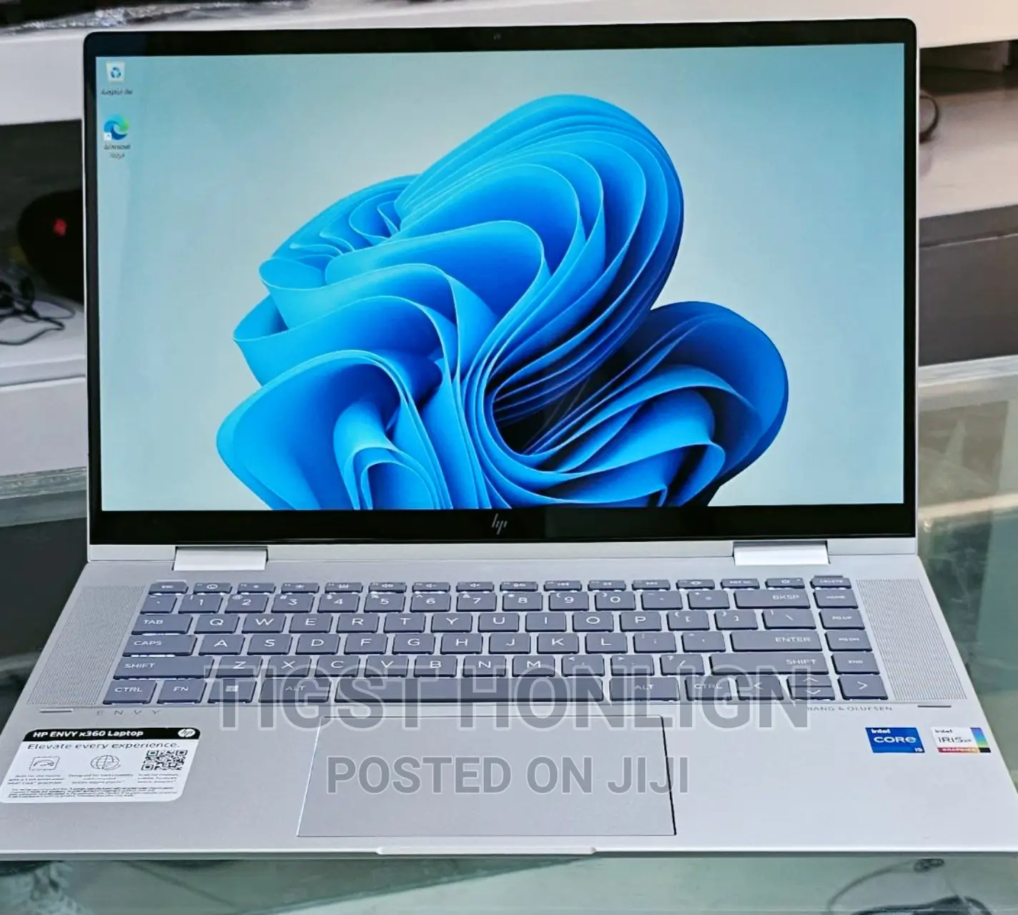 New Laptop HP Envy X360 8GB Intel Core I5 SSD 1T