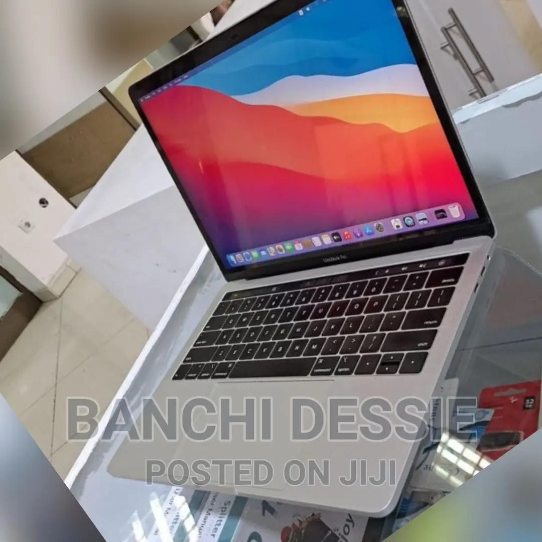 New Laptop Apple MacBook Pro 2019 8GB Intel Core i5 SSD 512GB
