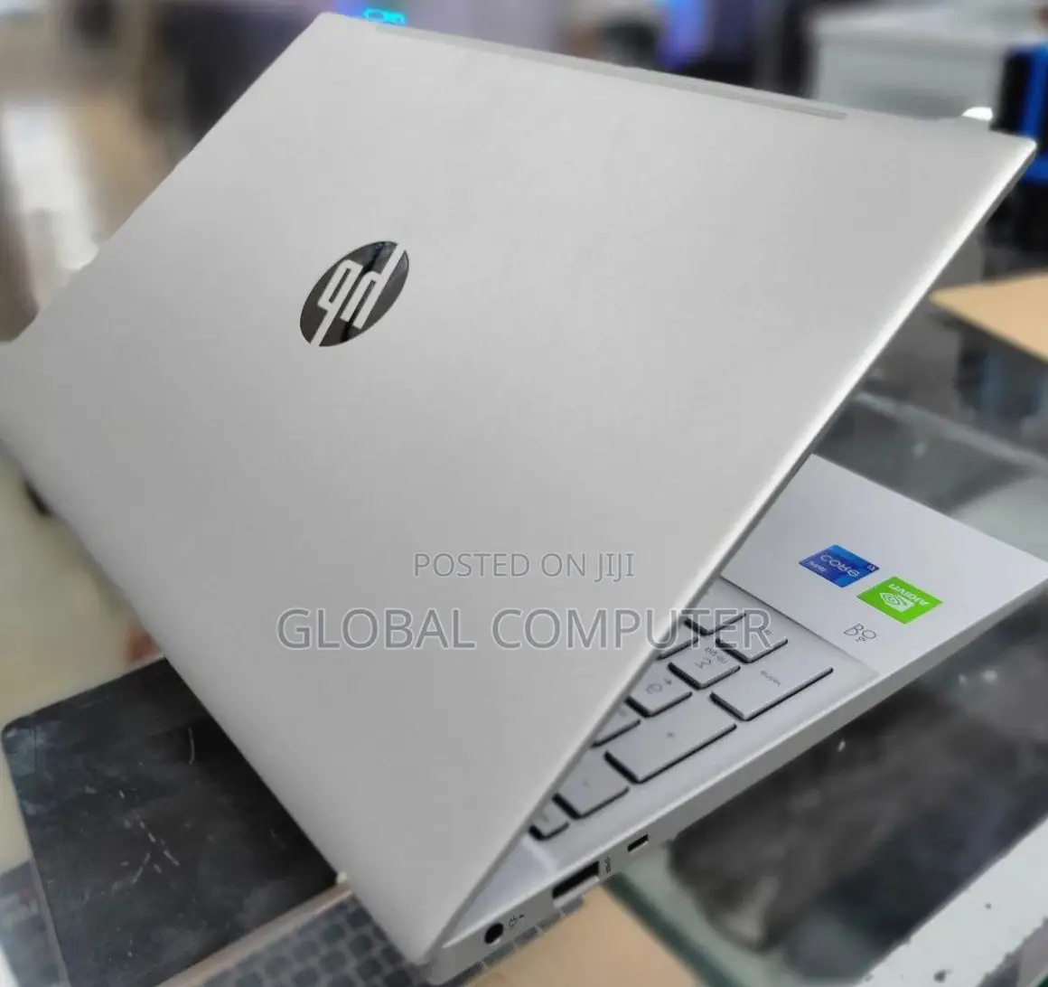 New Laptop HP Pavilion 13 16GB Intel Core I7 SSD 512GB