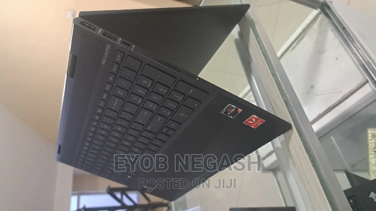 New Laptop HP Envy X360 8GB AMD Ryzen 3 HDD+SSD 256GB