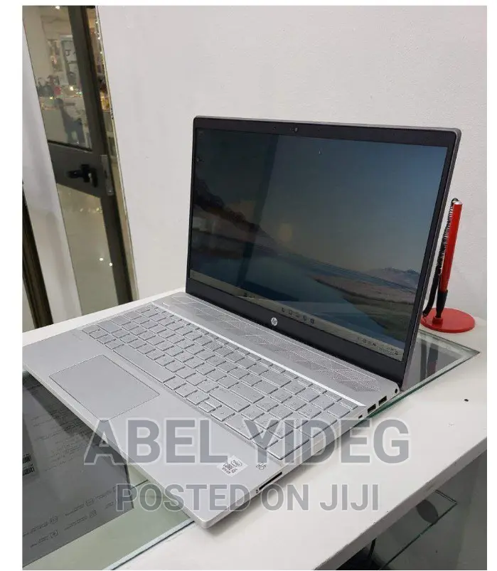 New Laptop HP Pavilion 15 8GB Intel Core I5 HDD 1T