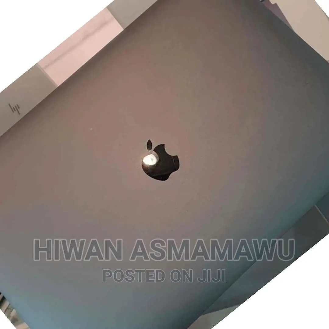 New Laptop Apple MacBook 2018 16GB Apple M1 Pro SSD 512GB