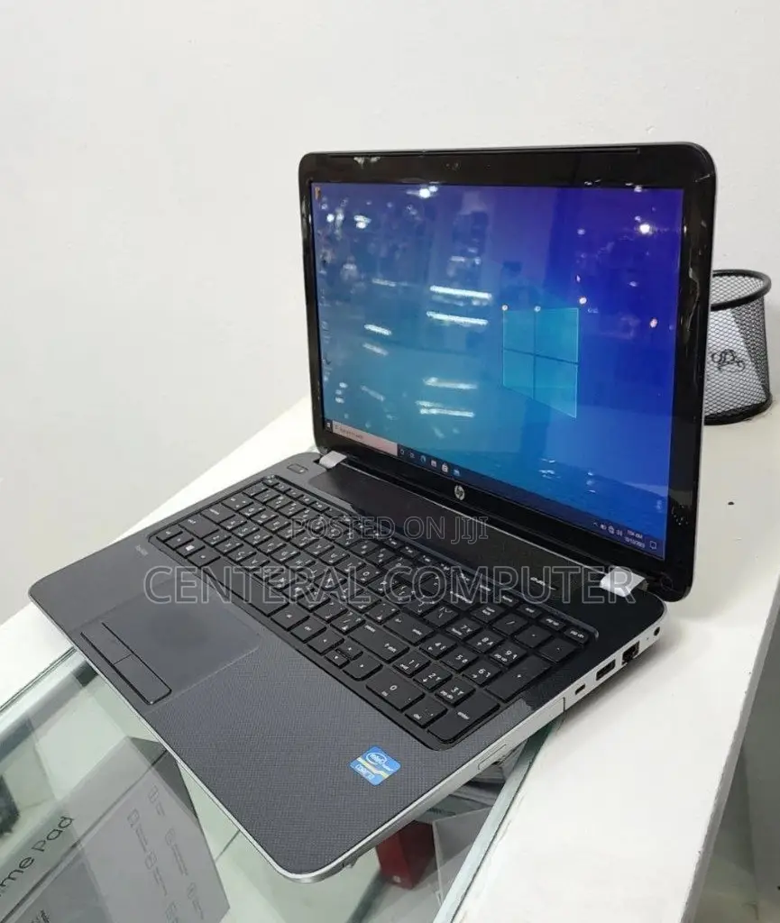 New Laptop HP Pavilion 11 4GB Intel Core I3 HDD 500GB