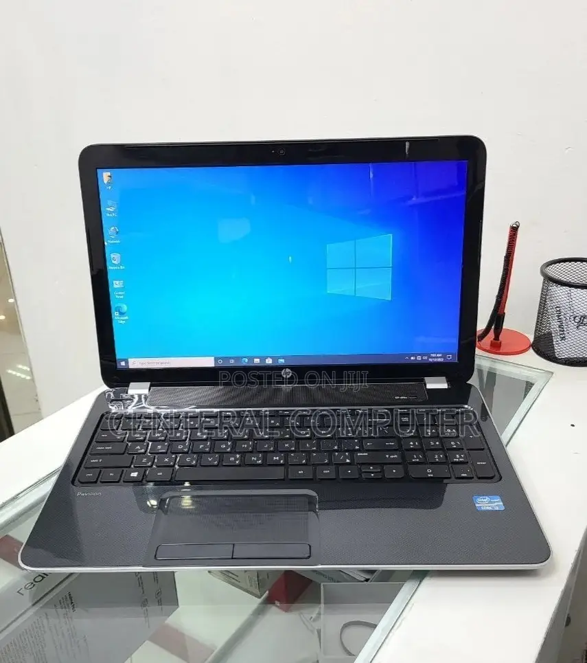 New Laptop HP Pavilion 11 4GB Intel Core I3 HDD 500GB
