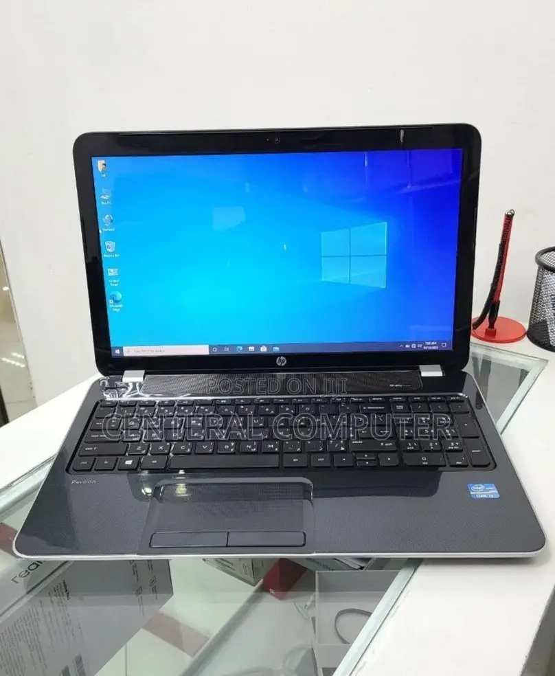 New Laptop HP Pavilion 11 4GB Intel Core I3 HDD 500GB