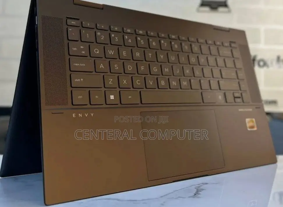New Laptop HP Envy X360 15t 16GB AMD Ryzen 7 SSD 512GB