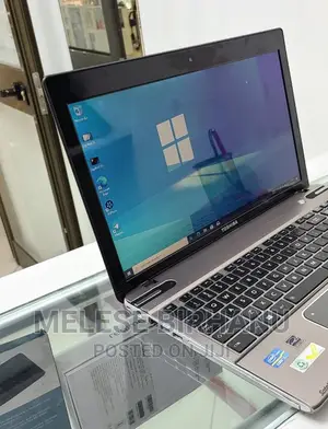 Photo - Laptop Toshiba 4GB Intel Core I5 HDD 320GB
