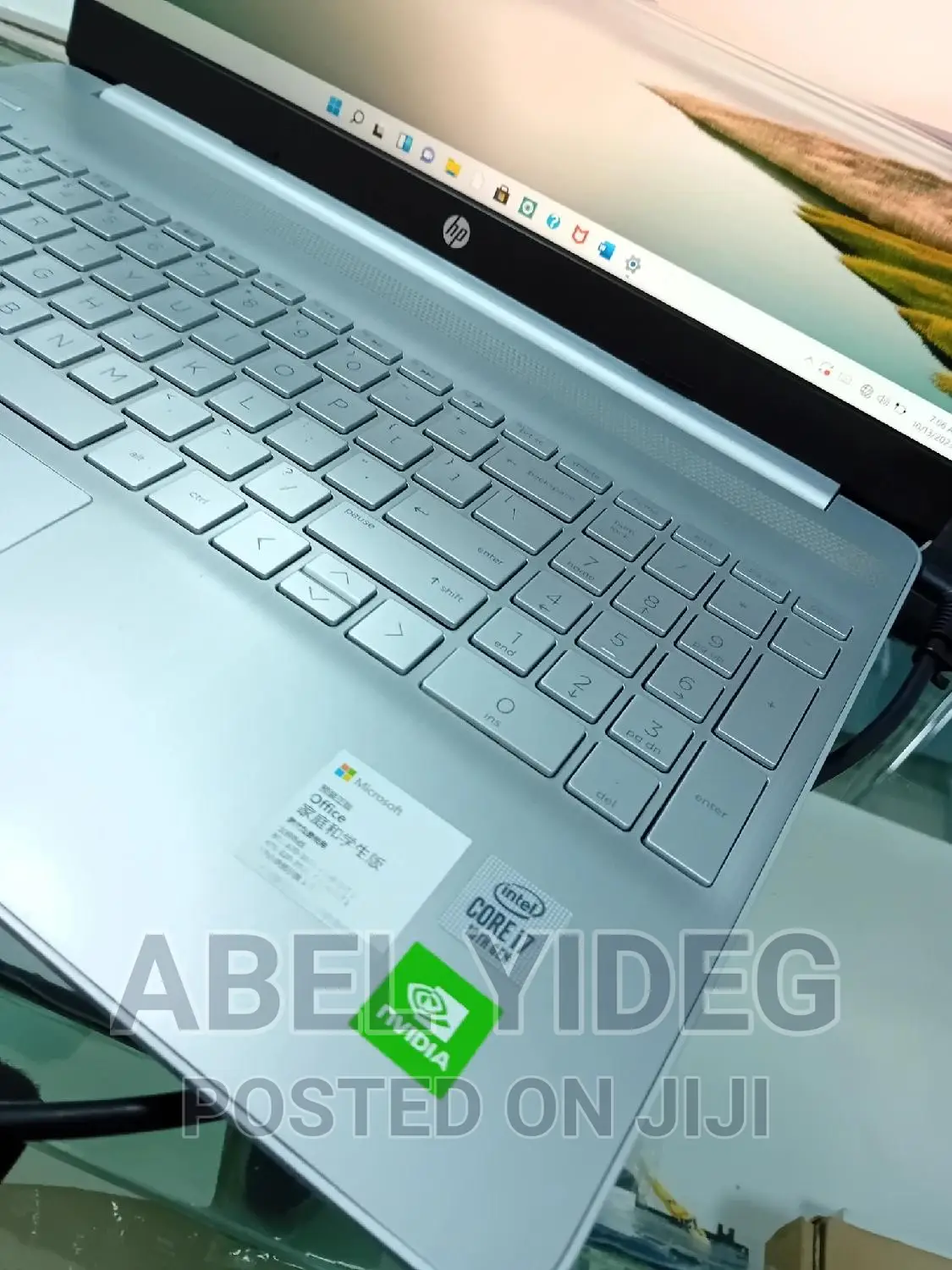 New Laptop HP Stream Notebook 8GB Intel Core I7 HDD 1T