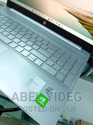 New Laptop HP Stream Notebook 8GB Intel Core I7 HDD 1T