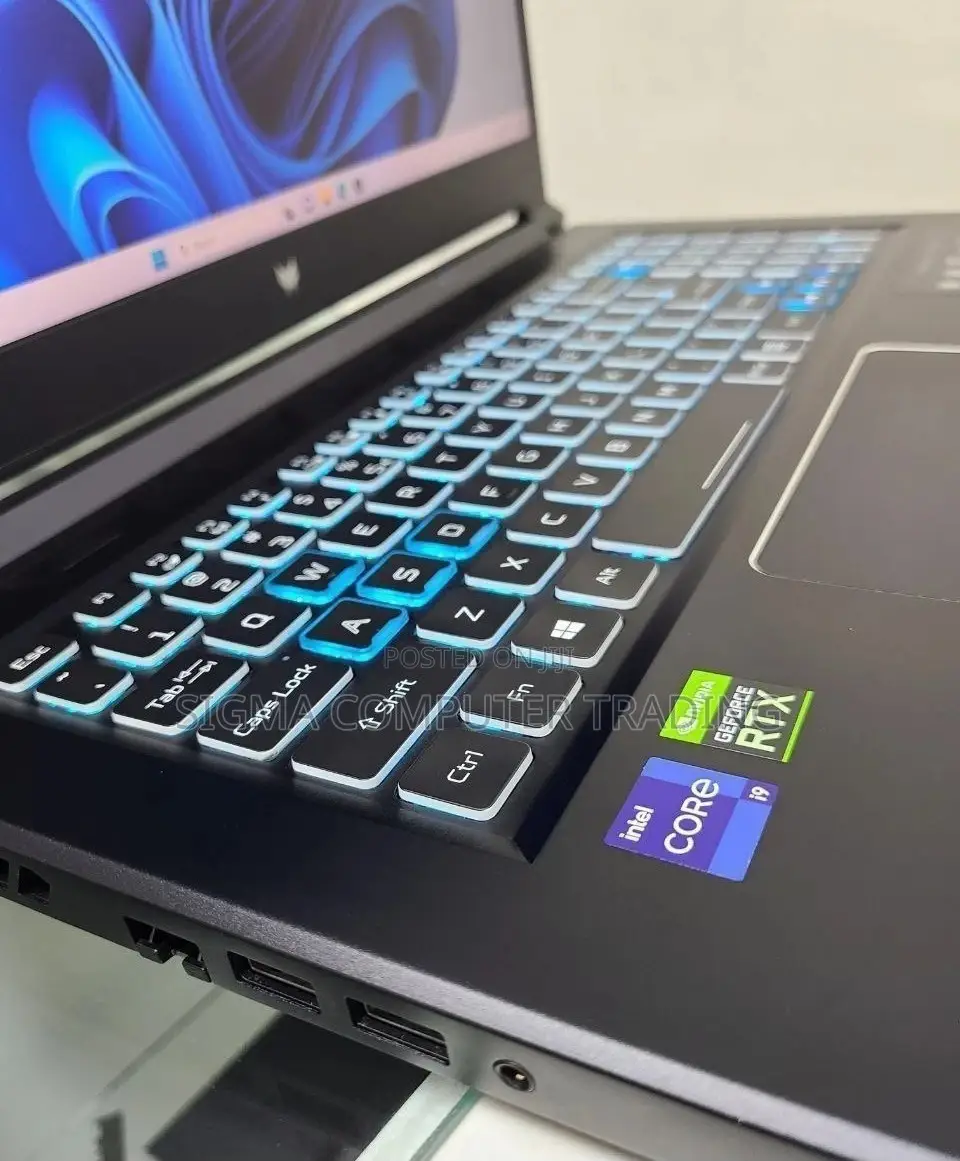 New Laptop Acer Predator Helios 300 16GB Intel Core I9 SSD 1T