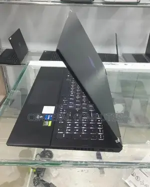 New Laptop HP Omen 15t 16GB Intel Core i7 SSD 512GB