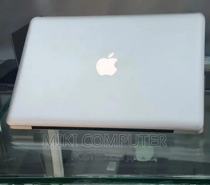 New Laptop Apple MacBook 2012 4GB Intel Core i5 HDD 500GB