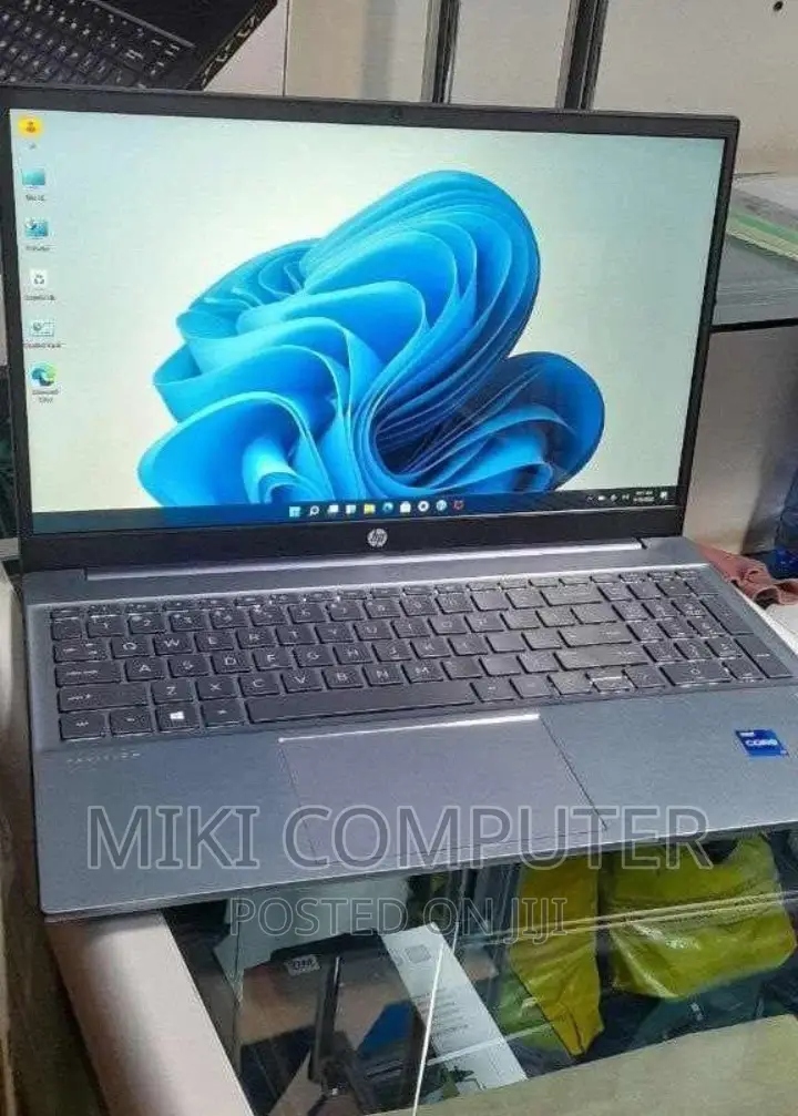 New Laptop HP Pavilion 15 8GB Intel Core I5 SSD 512GB