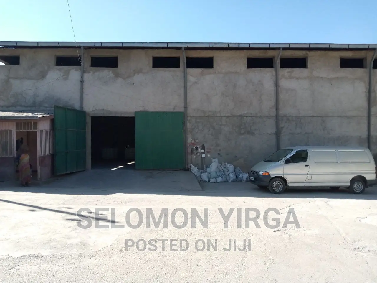 የሚሸጥ መጋዘን ነዉ