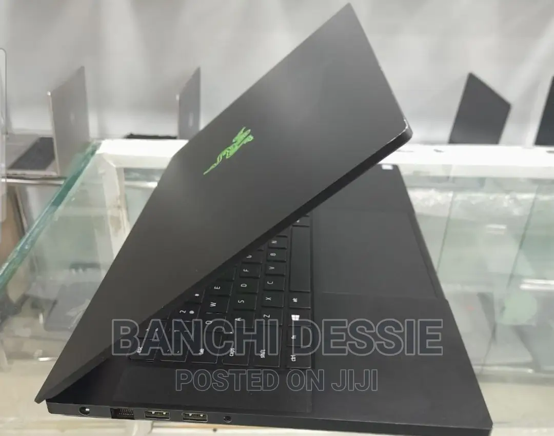 New Laptop Razer Blade 16GB Nvidia SSD 1T