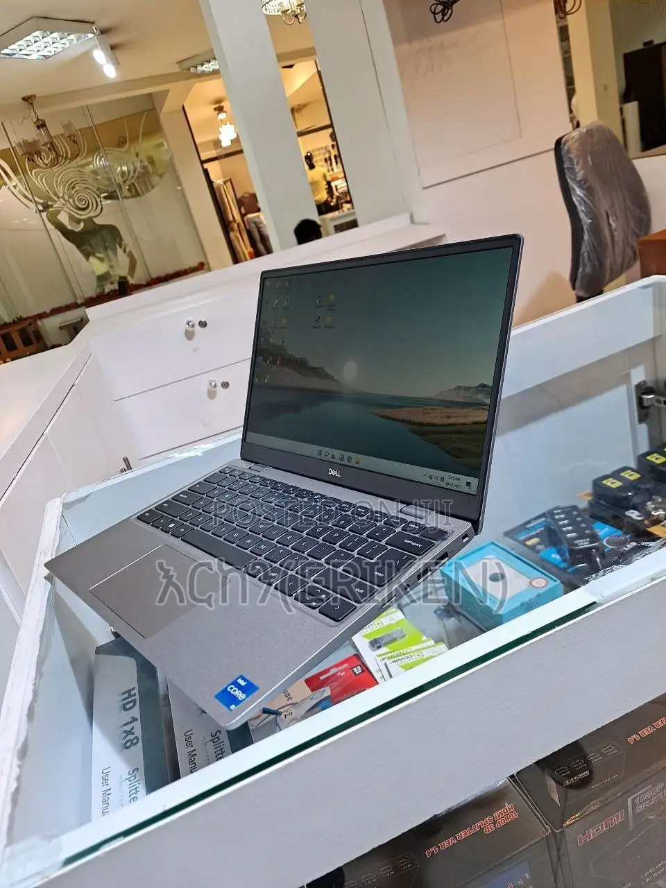 New Laptop Dell Latitude 5310 8GB Intel Core I5 SSD 256GB