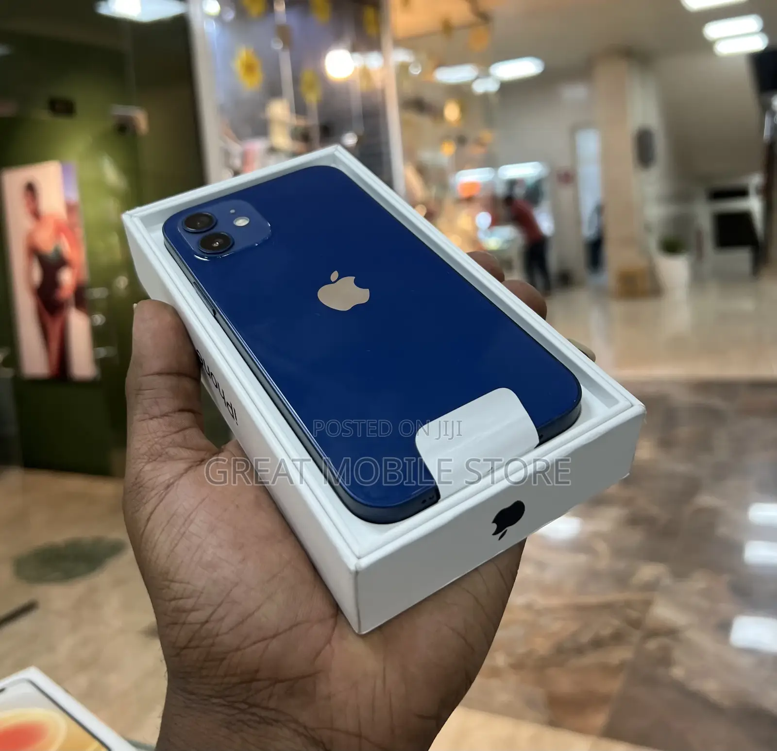 New Apple iPhone 12 64 GB Blue