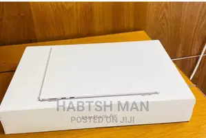 Photo - New Laptop Apple MacBook Air 2022 M2 8GB Apple M2 SSD 256GB